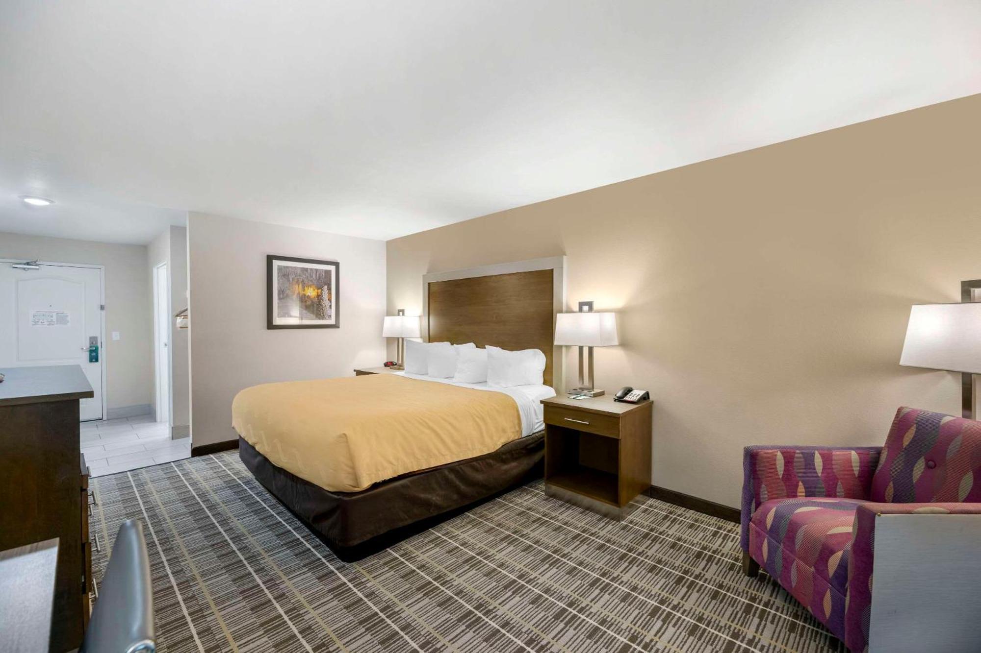 Quality Inn & Suites Carlsbad Caverns Area Exteriör bild
