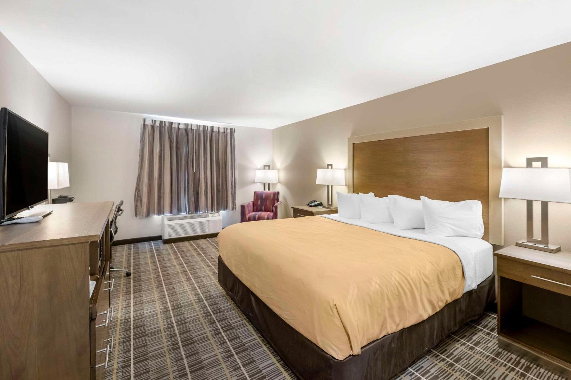 Quality Inn & Suites Carlsbad Caverns Area Exteriör bild
